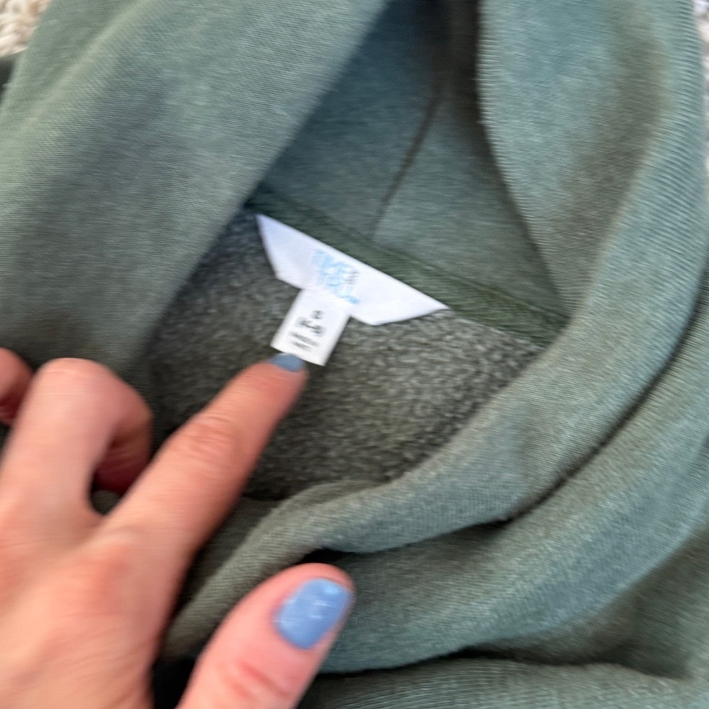 Time and Tru Turtleneck Oversized Green Size Small - Picture 9 of 12